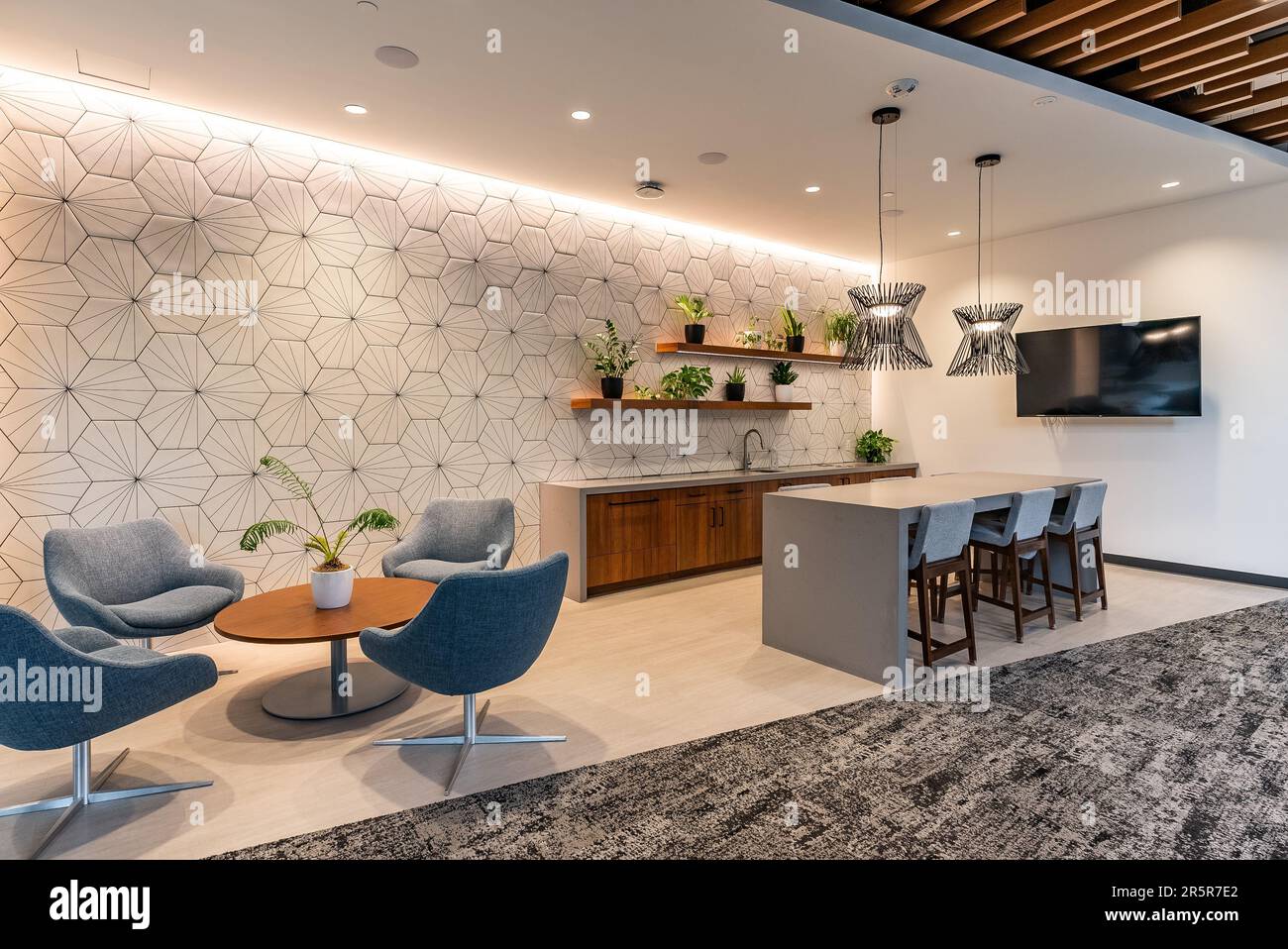 Contemporary office lunch room hi-res stock photography and images - Alamy