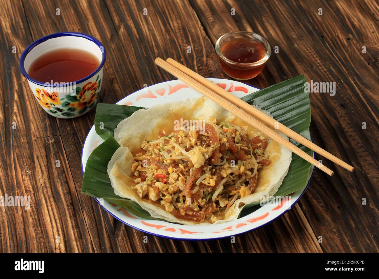 Lumpia Basah Bandung, Popular Traditional Street Food Snack Made from
