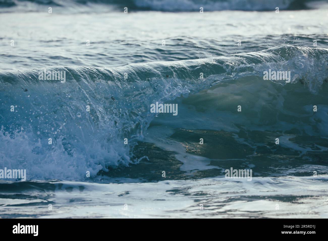 Beautiful seascape foamy waves hi-res stock photography and images - Alamy