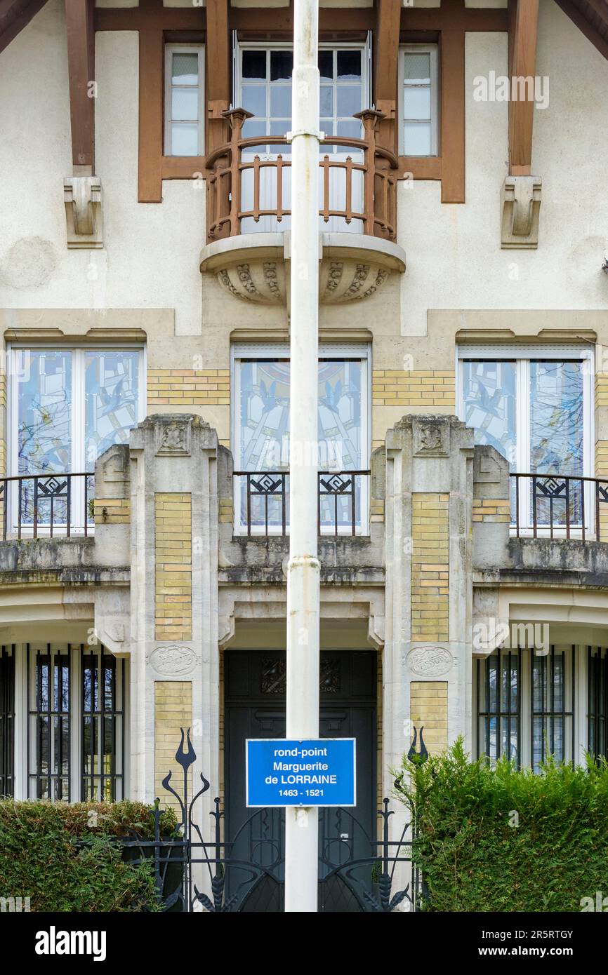 France, Meurthe et Moselle, Nancy, detail of the facade of the Villa