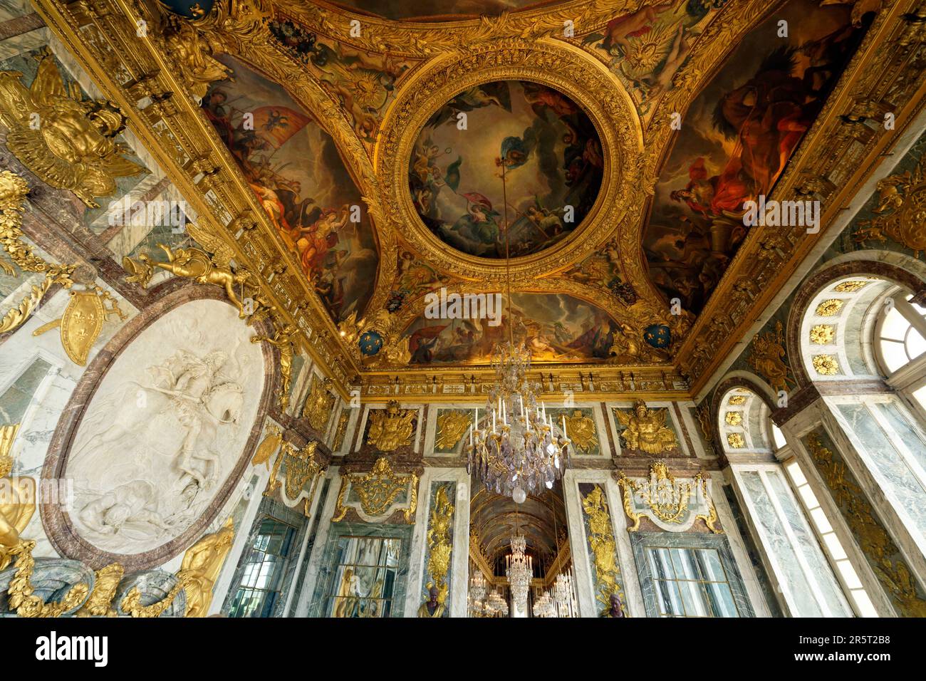 France, Yvelines, Versailles, palace of Versailles listed as World Heritage by UNESCO, the War Drawing room at the end of the Galerie des Glaces (Hall of Mirrors) with King Louis XIV Stock Photo