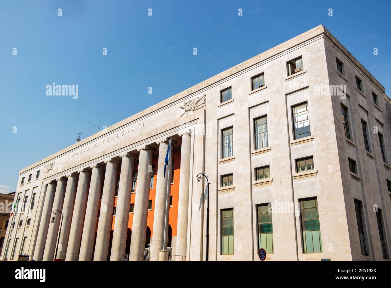Palazzo delle poste di palermo hires stock photography and images Alamy