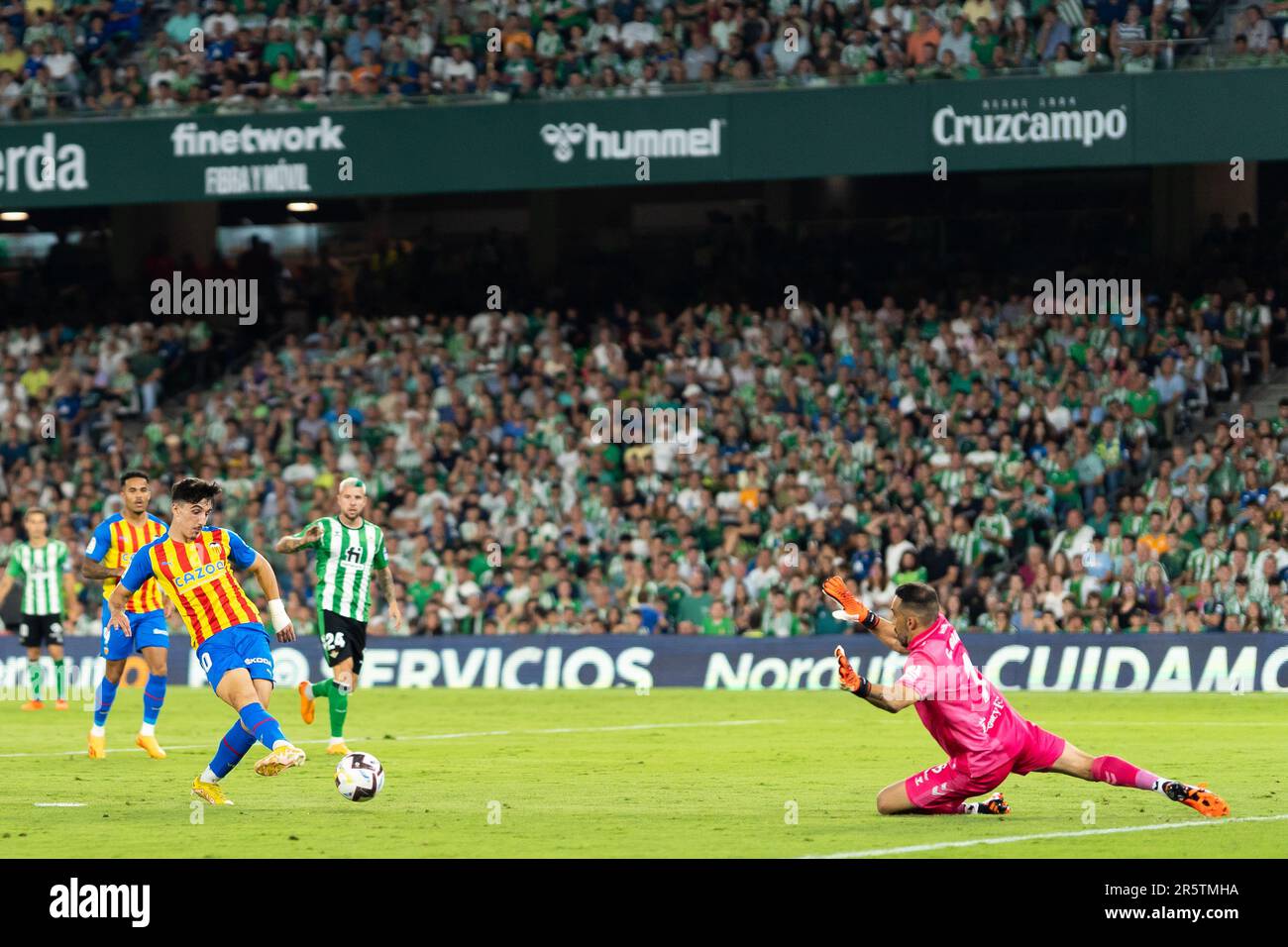Seville, Spain. 04th June, 2023. Diego Lopez (L) and Claudio Bravo (R) in action during the La Liga Santander 2022/2023 match between Real Betis and Valencia CF at Benito Villamarin Stadium. Final Score; Real Betis 1:1 Valencia CF. Credit: SOPA Images Limited/Alamy Live News Stock Photo