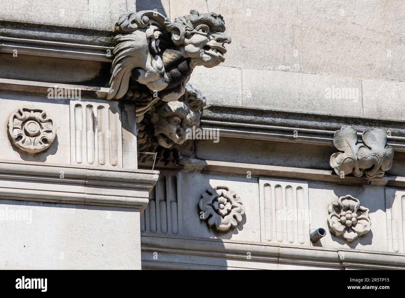 download gargoyles from hunchback download gargoyles from hunchback