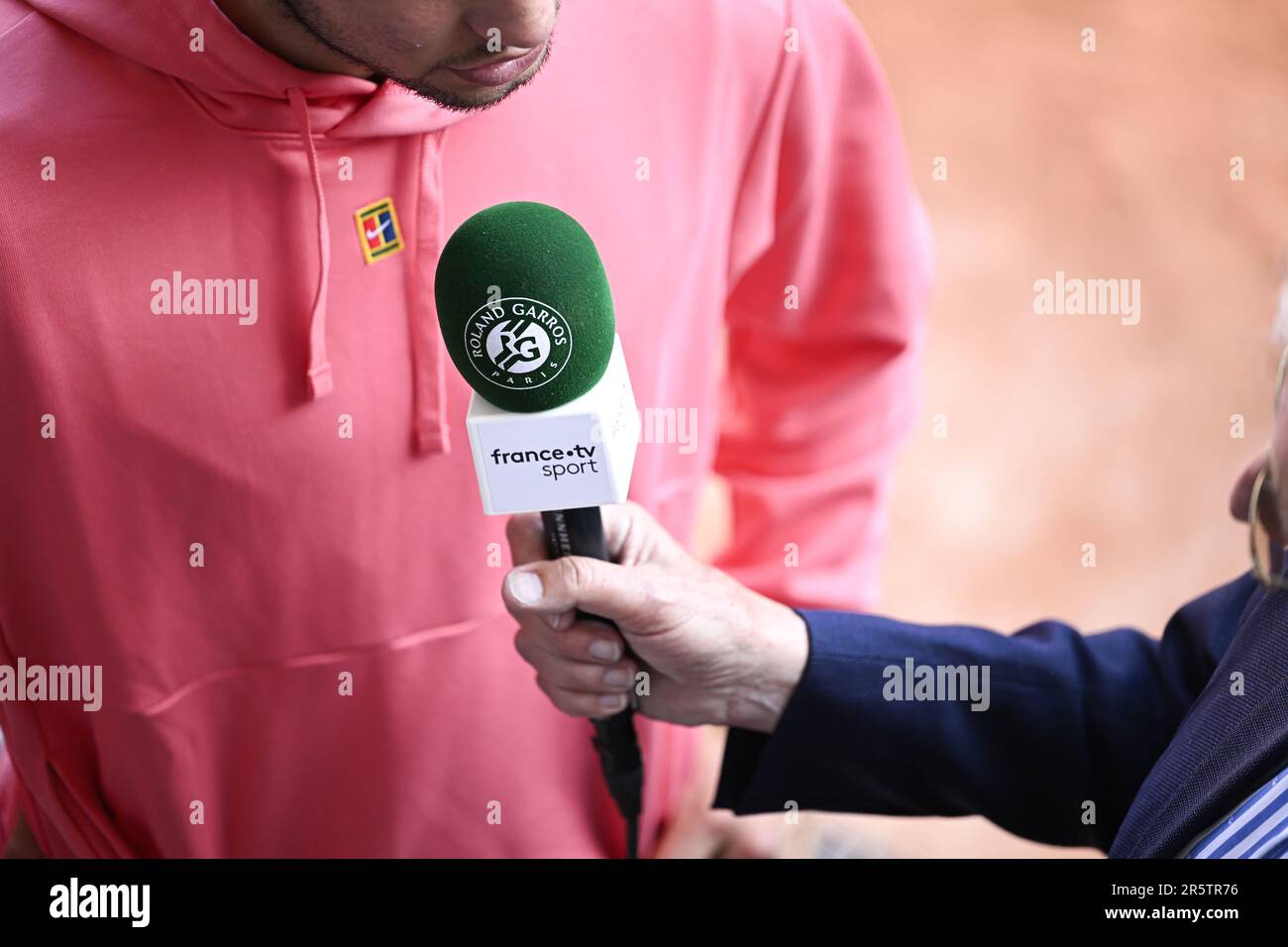 Illustration picture shows a microphone (mic, mike micro) of French TV channel France Televisions (FranceTV Sport) during the French Open, Grand Slam tennis tournament on June 4, 2023 at Roland Garros stadium in Paris, France. Photo Victor Joly / DPPI - Photo: Victor Joly/DPPI/LiveMedia Stock Photo