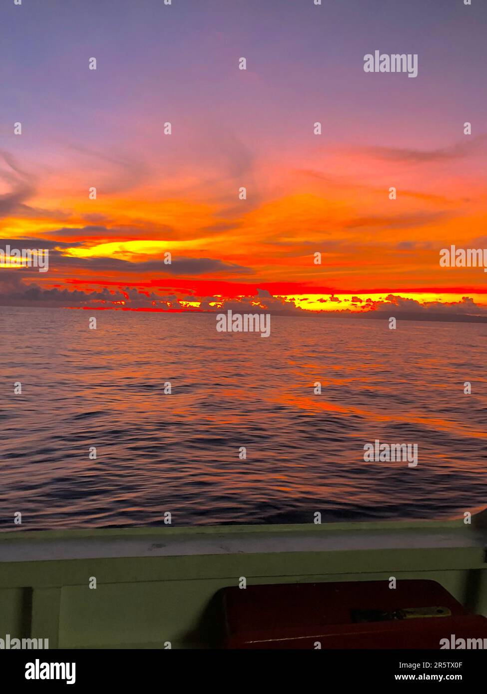 Tranquil scene depicting lake hi-res stock photography and images - Alamy