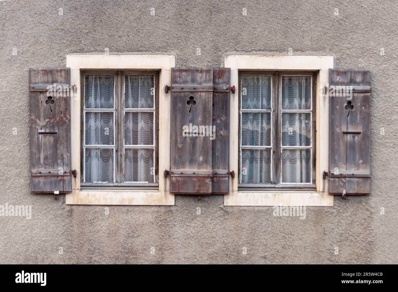 Old windows wooden shutters hi-res stock photography and images - Alamy