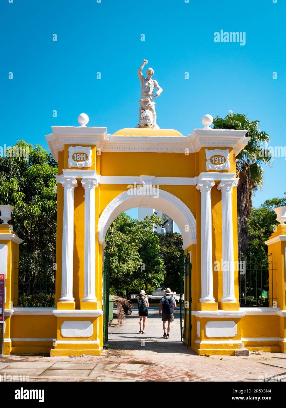 Tourists Enters the Parque Centenario (centenary park) in Cartagena, Colombia Stock Photo