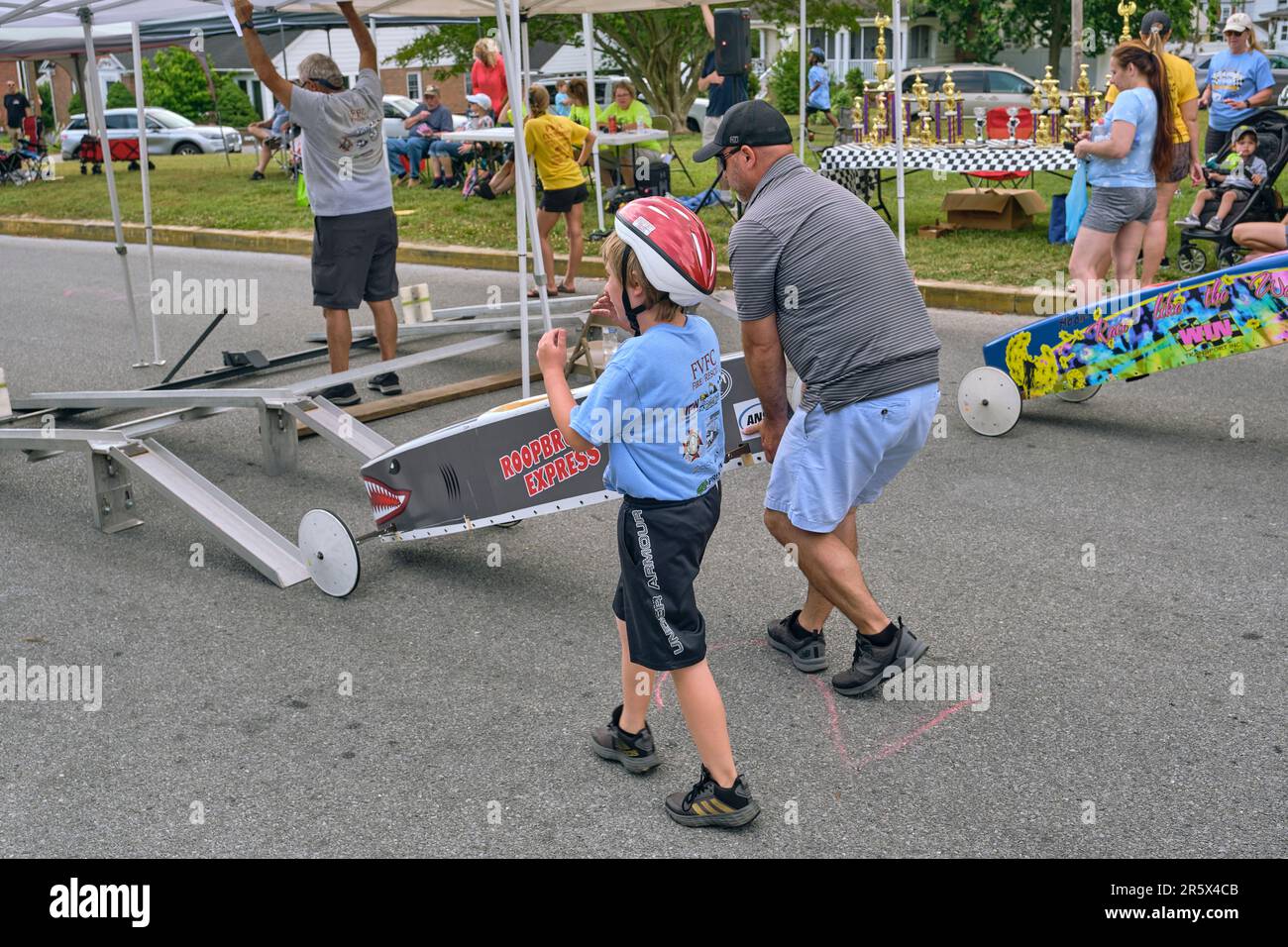 Soap Box Derby racers compete in the Federalsburg, Maryland Regionals ...