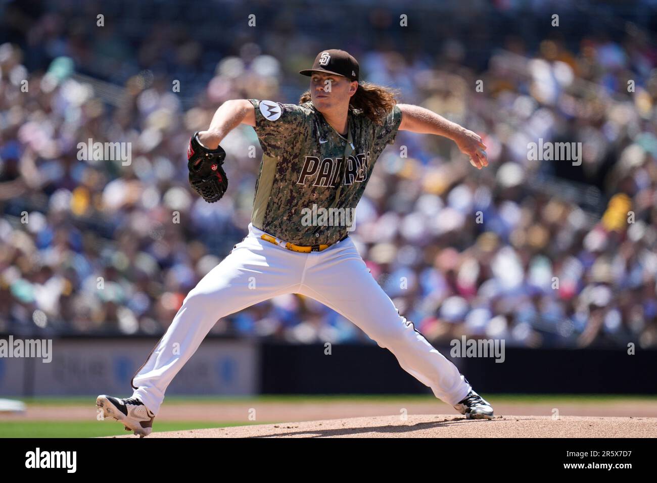 San Diego Padres starting pitcher Ryan Weathers works against a Chicago
