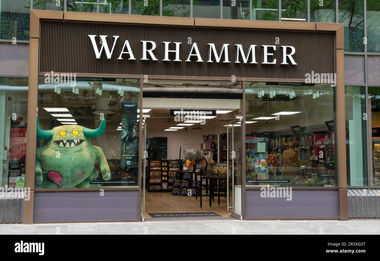 Games workshop store hi-res stock photography and images - Alamy