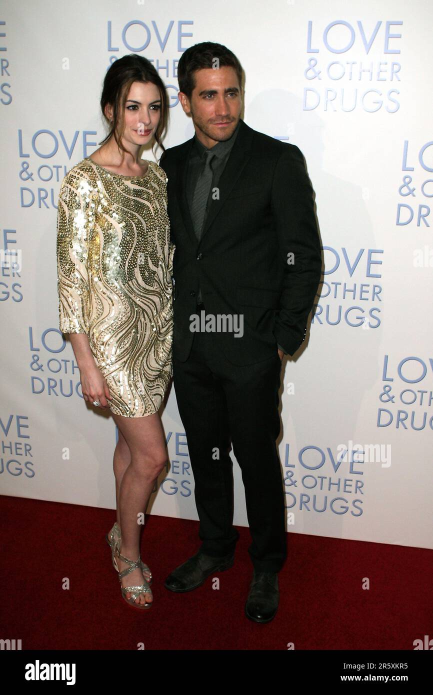 Jake Gyllenhaal and Anne Hathaway The Premiere of 'Love And Other Drugs' held at Event Cinemas Sydney, Australia - 06.12.10 Stock Photo