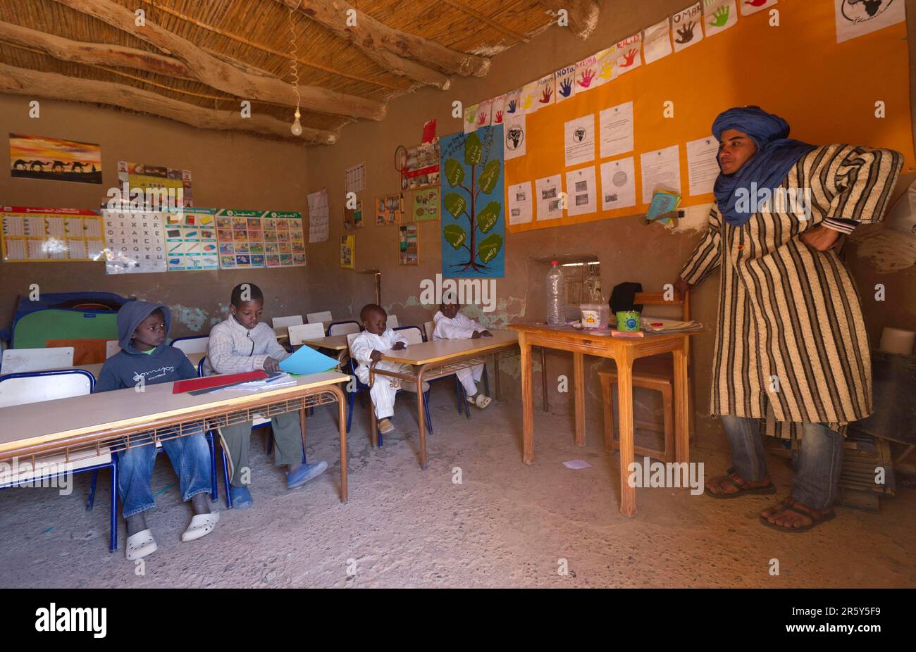 Morocco, School, Merzouga, Erg Chebbi Desert Stock Photo - Alamy