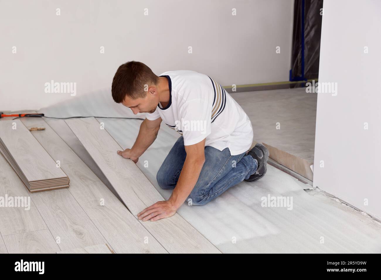 Installing laminate parquet in hi-res stock photography and images - Alamy