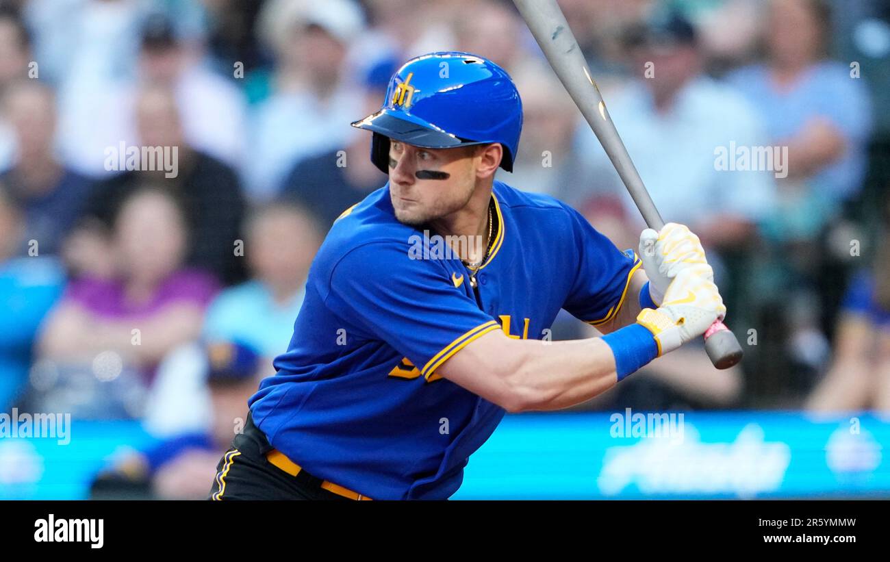 Seattle Mariners' Jarred Kelenic looks for a pitch against the