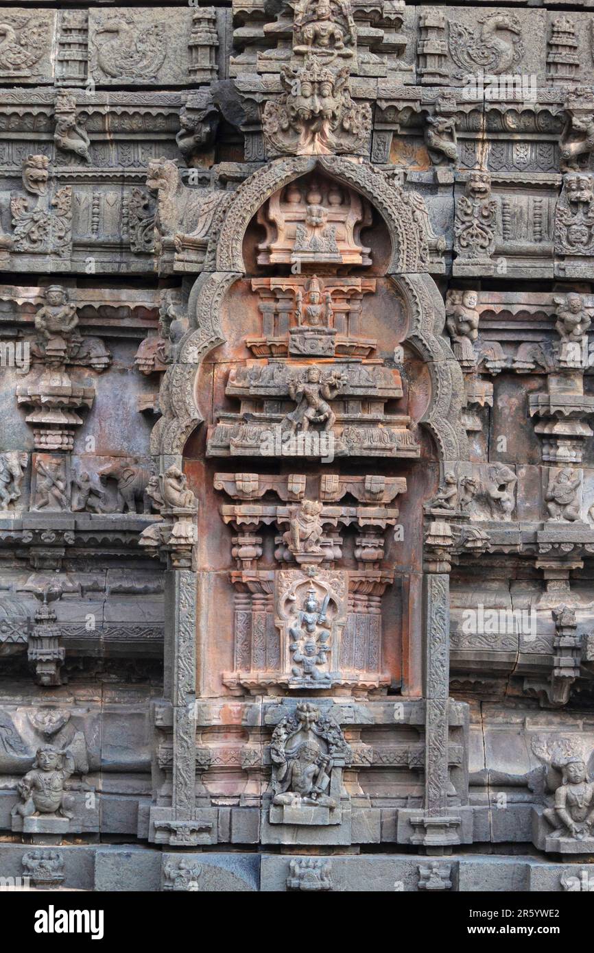 Carved Details on the Bugga Rmalingeswara Temple, Tadipatri, Andhra Pradesh, India. Stock Photo
