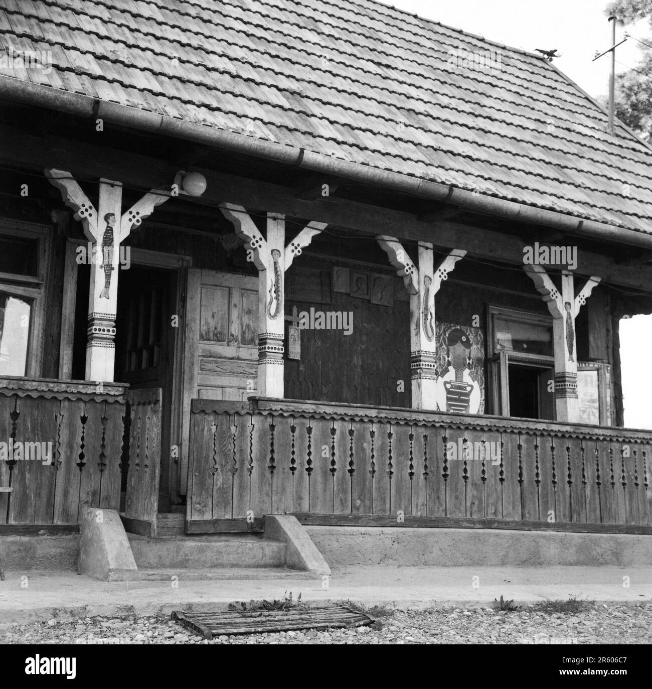 Traditional house in Maramures, Romania, approx. 1980. Stock Photo