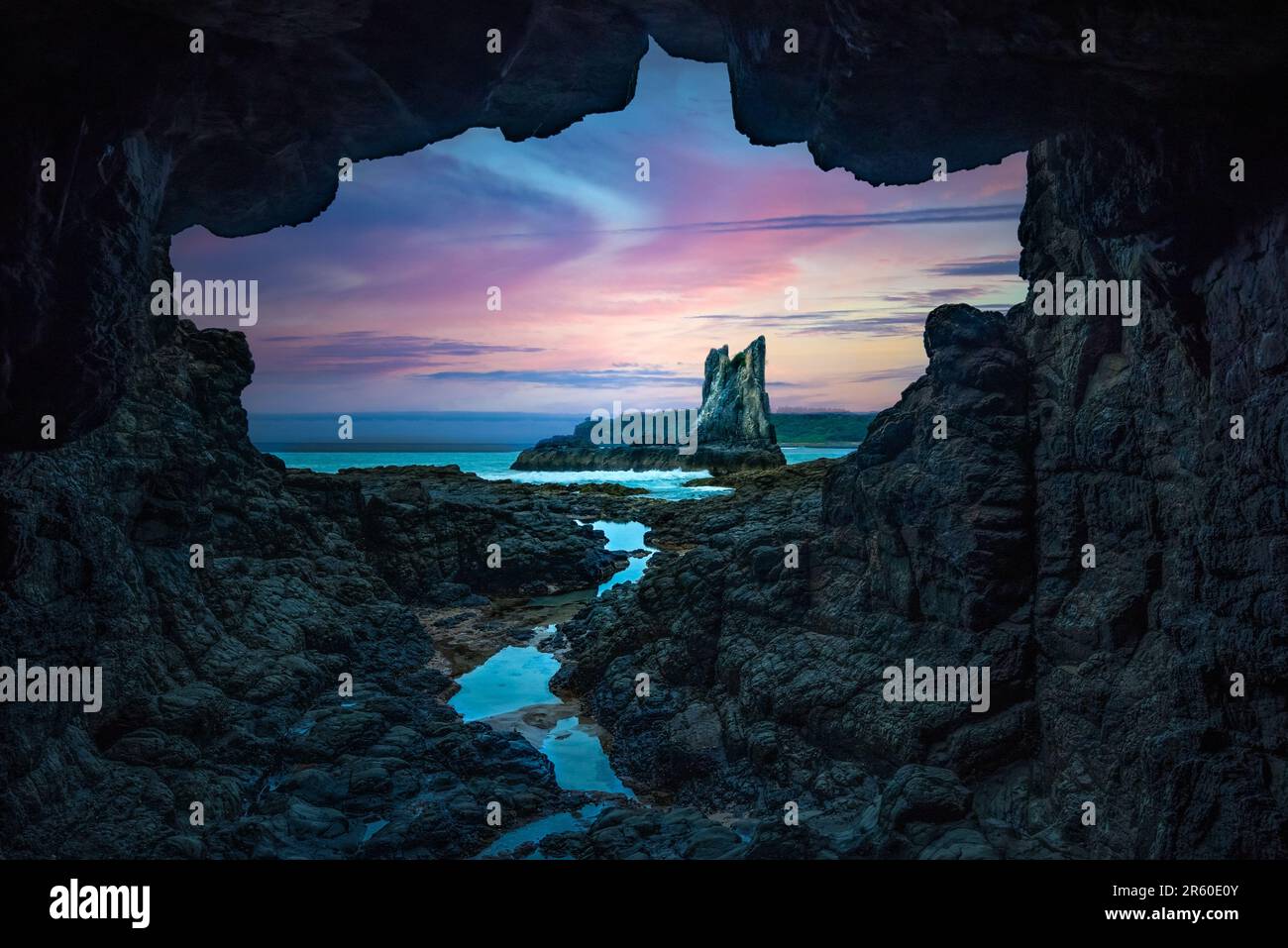 Cave cathedral rocks australia hires stock photography and images Alamy
