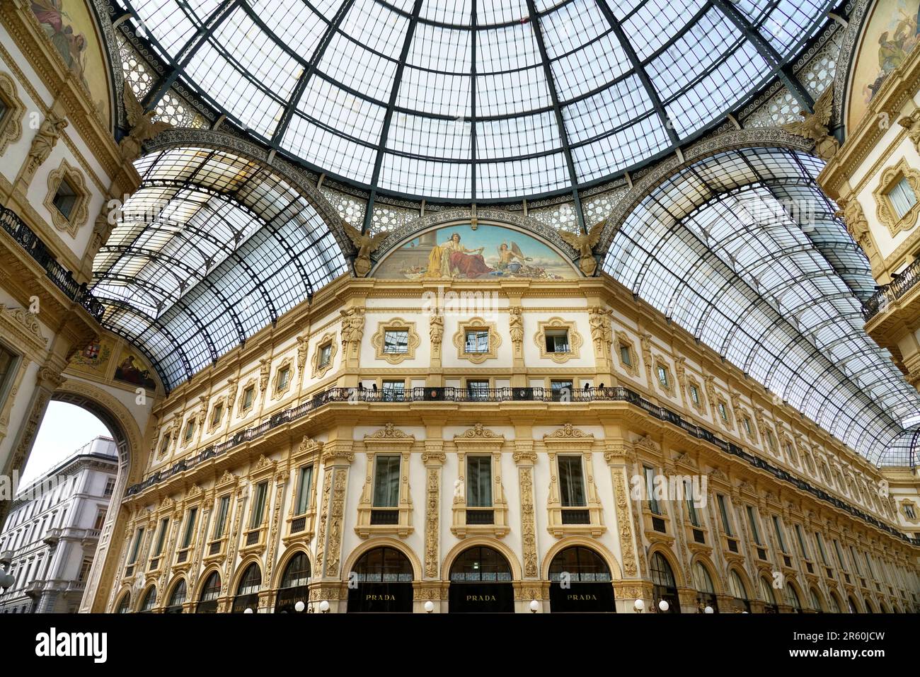 People at shopping arcade Galleria Vittorio Emmanuelle II, Milano, Lombardia, Italy, Europe Stock Photo