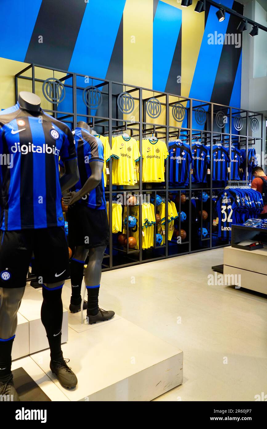 Internazionale football club hi-res stock photography and images - Alamy