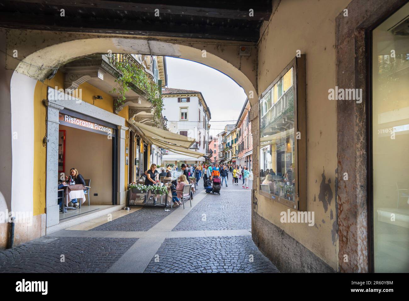 Via Fontana Street, Peschiera del Garda, Veneto, Italy, Europe Stock Photo