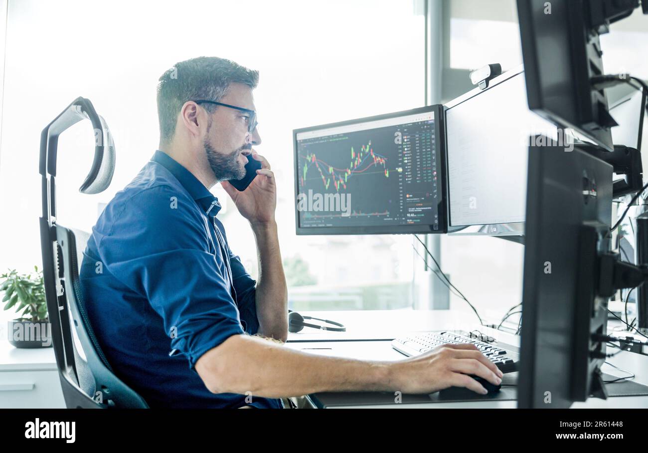Professional graph hi-res stock photography and images - Alamy