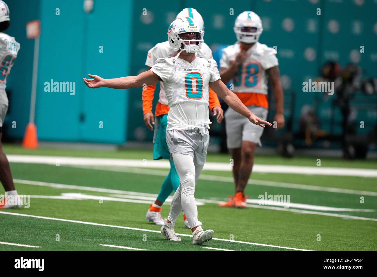 Miami Dolphins wide receiver Braxton Berrios (0) does drills during