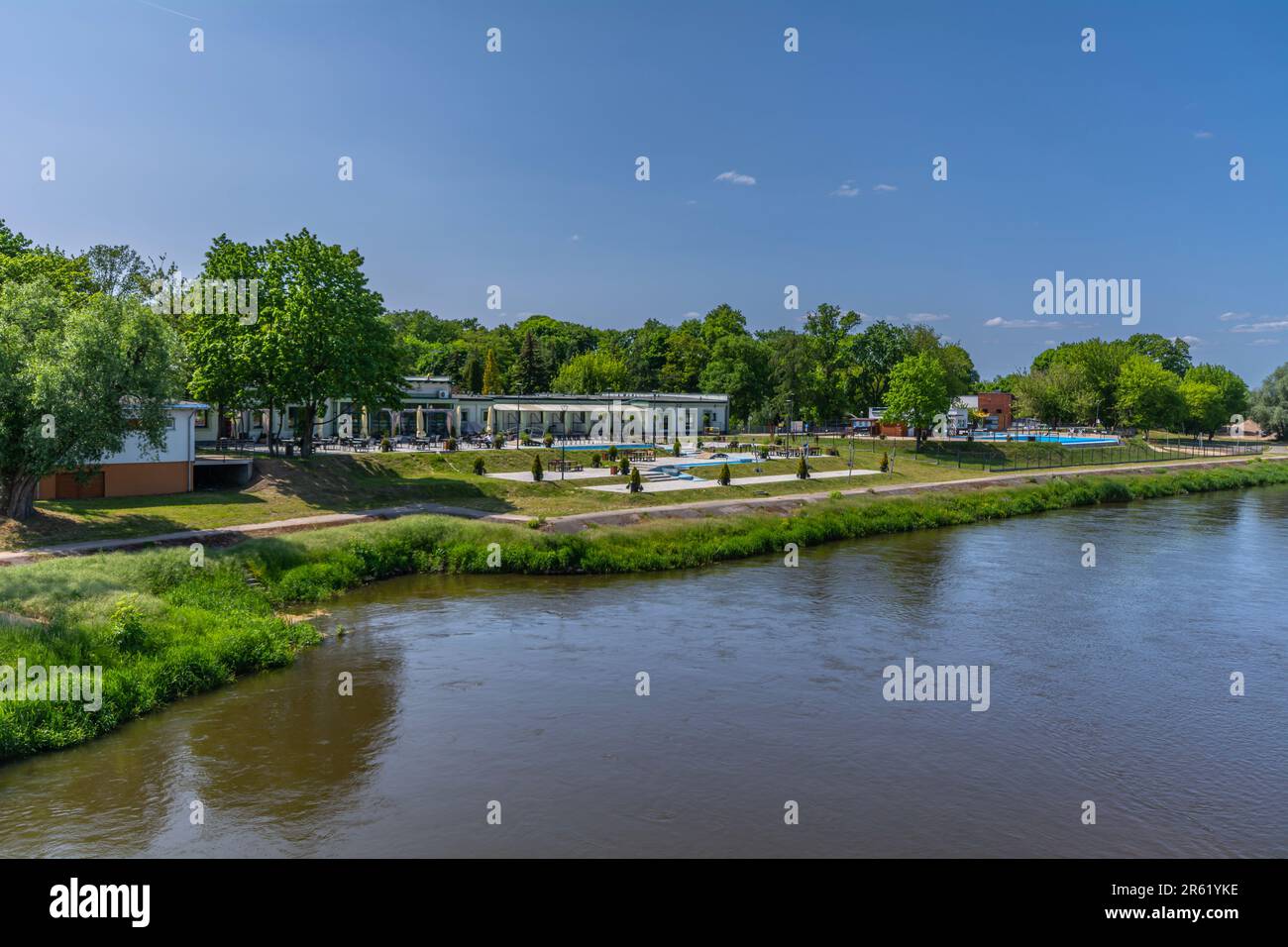 Canoe riverbank hi-res stock photography and images - Page 7 - Alamy