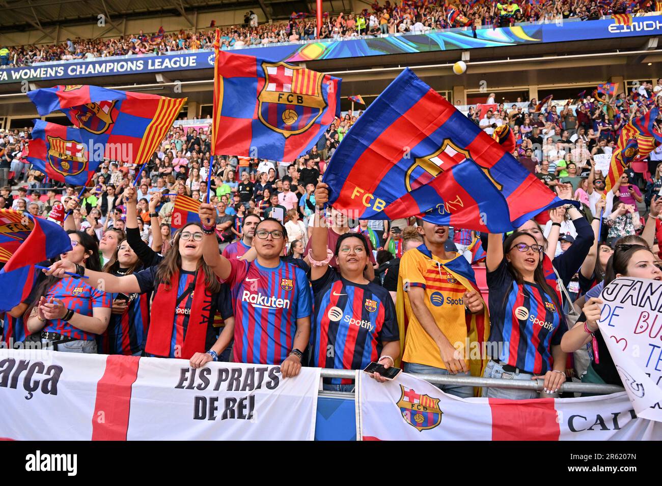 Eindhoven, The Netherlands. 03rd June, 2023. fans and supporters of Barcelona pictured celebrating after winning a female soccer game between FC Barcelona Femeni and VFL Wolfsburg, at the final of the 2022-2023 Uefa Women's Champions League competition, on Saturday 3 June 2023 in Eindhoven, The Netherlands . Credit: sportpix/Alamy Live News Stock Photo
