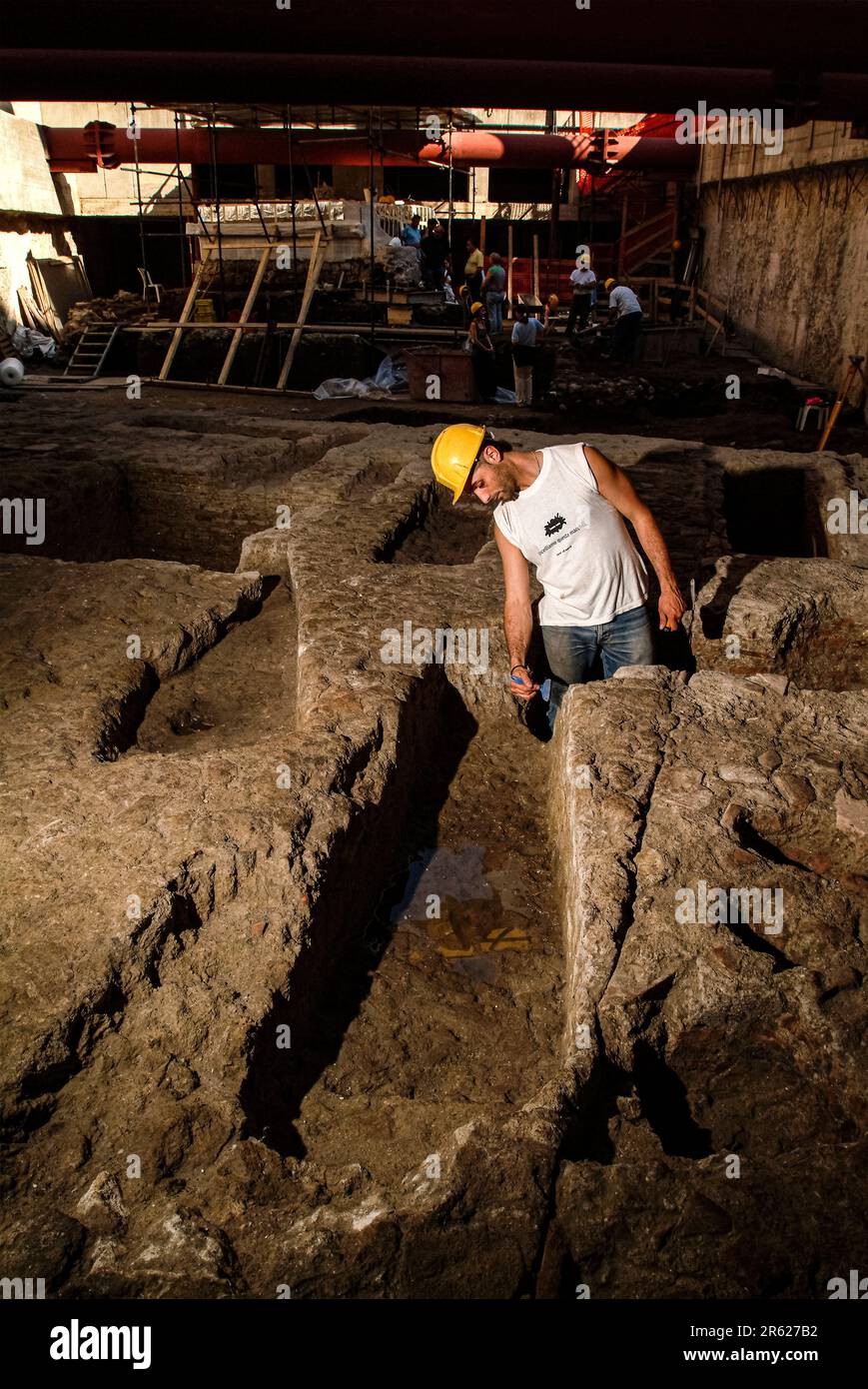 Italy Campania  Neaples the ancient port of Neapolis during excavation work for a new subway in Naples. 2004 Stock Photo