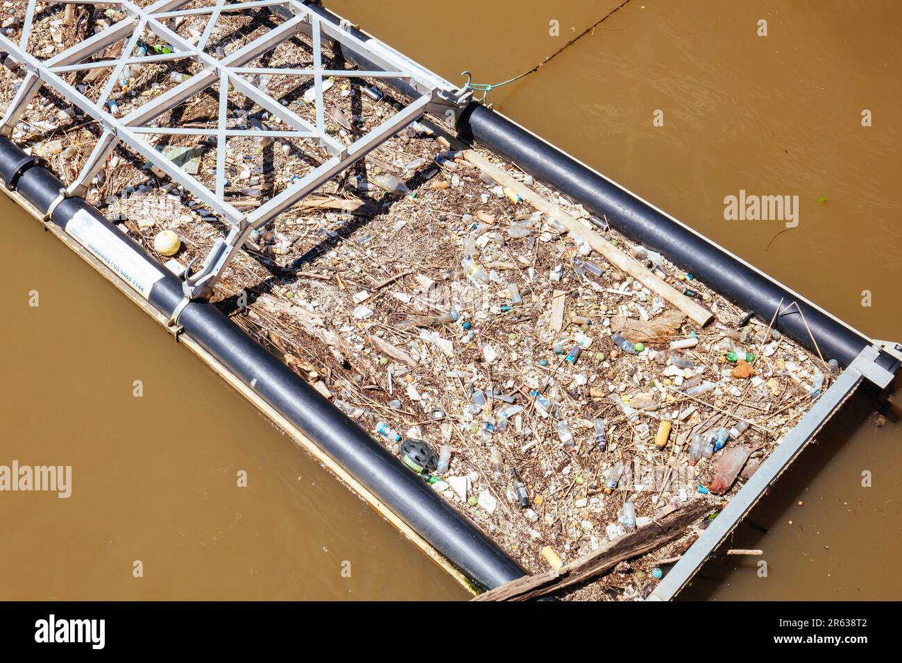 Yarra River Pollution in Melbourne Australia Stock Photo Alamy