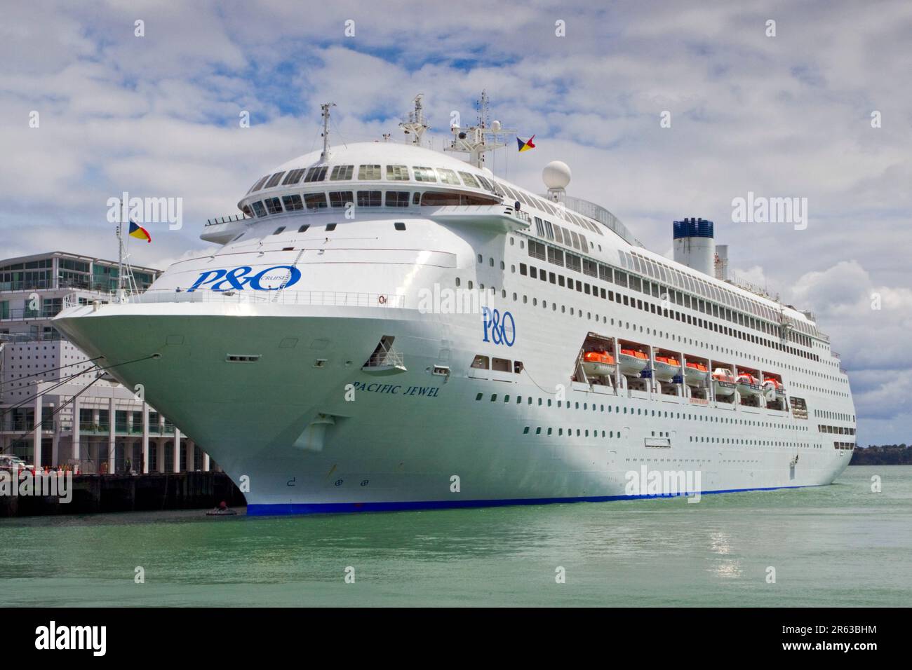The P&O cruise ship, Pacific Jewel, berthed at Princes Wharf, Auckland, New Zealand, Monday, December 06, 2010. Stock Photo