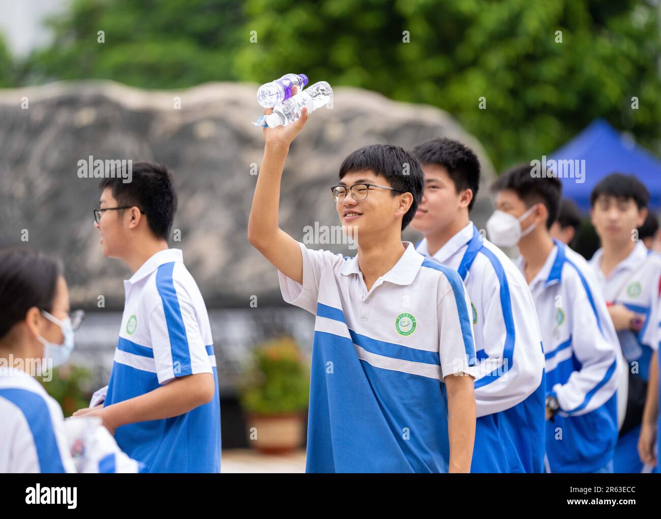 candidates-enter-the-examination-hall-orderly-marking-the-beginning-of