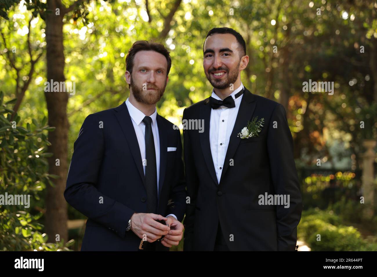 Professional couple suits hi-res stock photography and images - Alamy