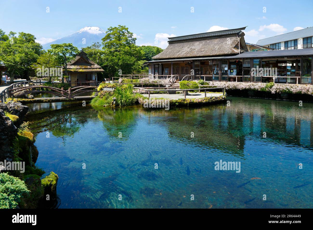 Mount fuji oshino hakkai hi-res stock photography and images - Alamy