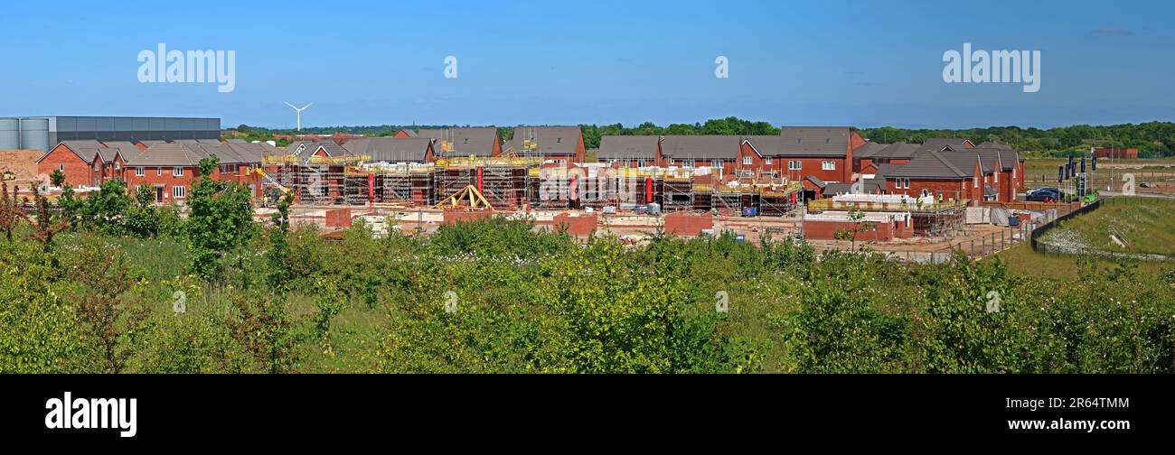 Property building site development at Lingley Green,  Whittle Hall, Warrington, Cheshire, England, UK, WA5 3LQ Stock Photo