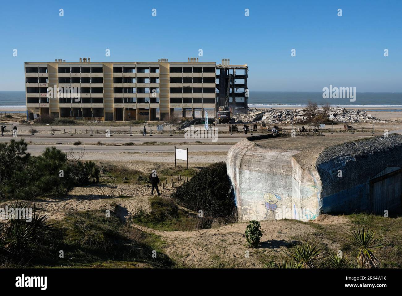 Soulac-sur-Mer (central-western France) on February 8, 2023: demolition work, dismantling of the building Le Signal. The building has become a symbol Stock Photo