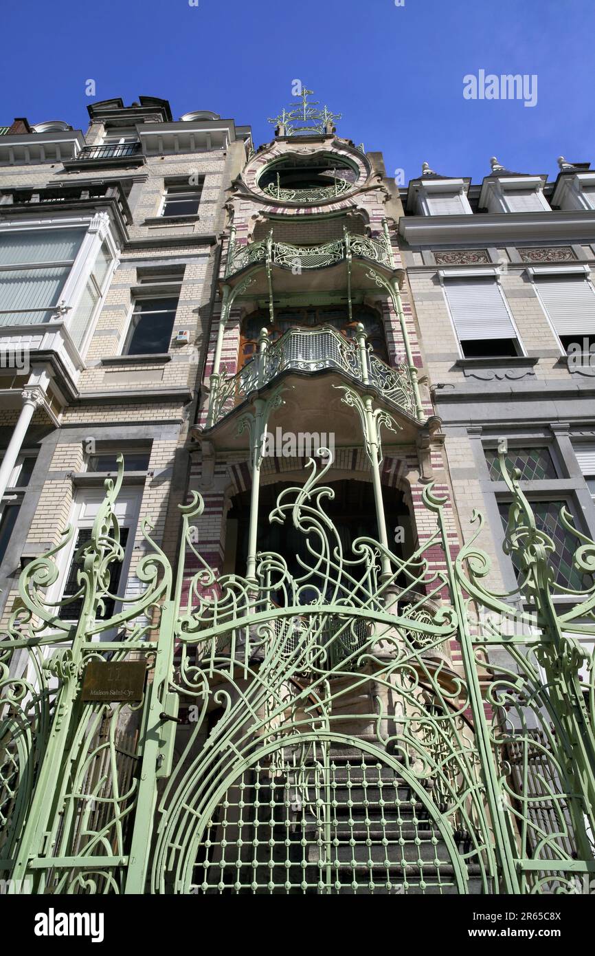 The art nouveau Saint Cyr house, Square Ambiorix, Brussels. Designed by Gustave Strauven, 1900. Stock Photo