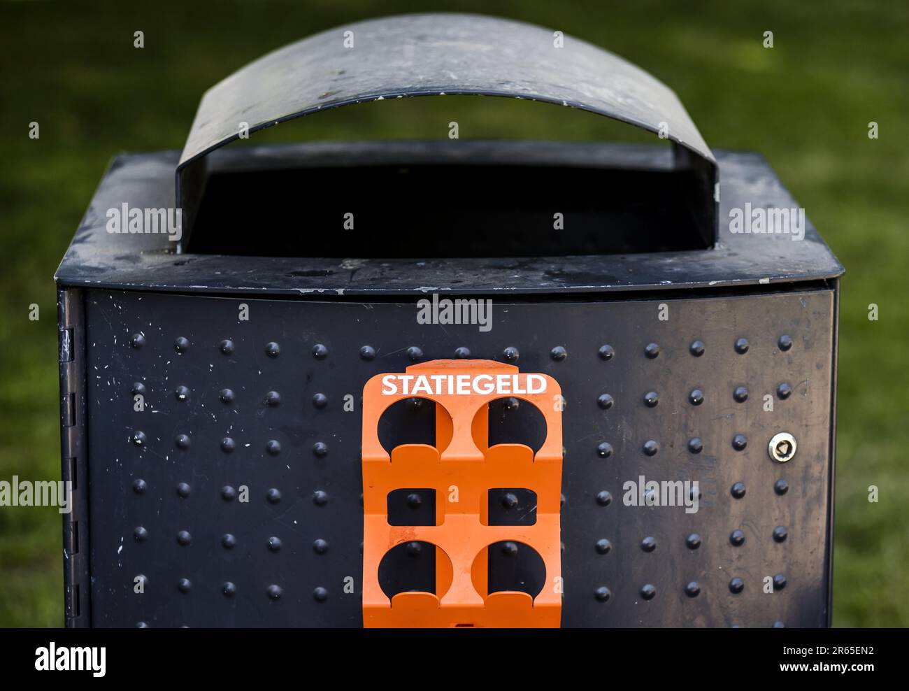 Statiegeldblikjes hires stock photography and images Alamy