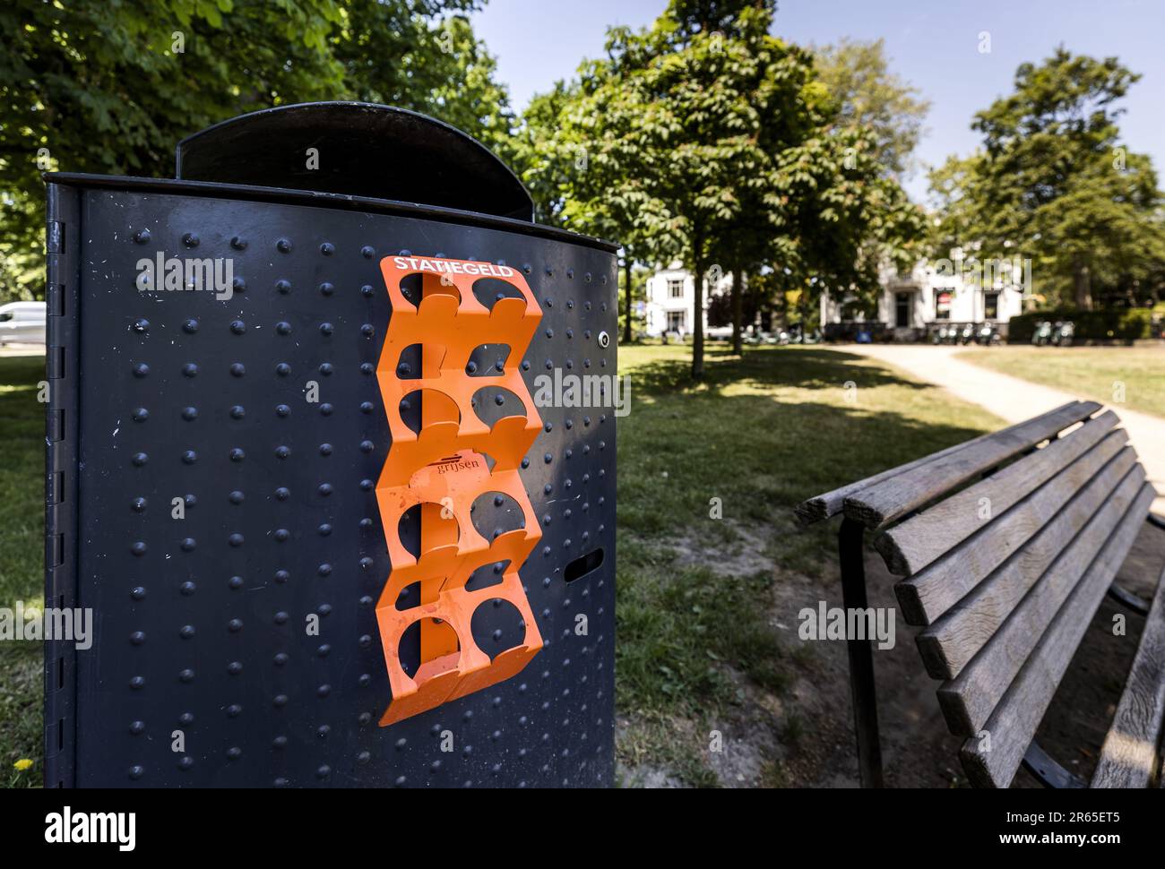 Statiegeldblikjes hires stock photography and images Alamy