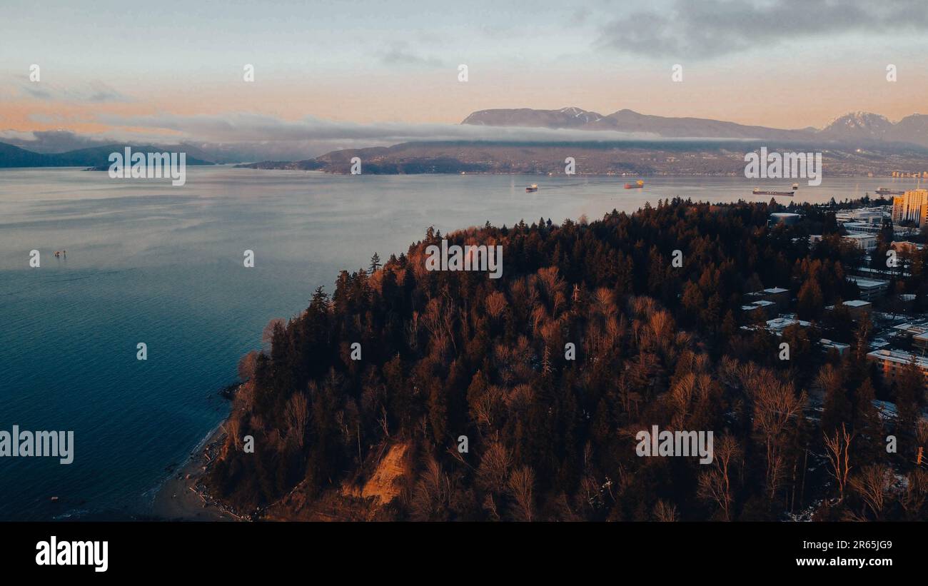 Aerial view tranquil lake hi-res stock photography and images - Alamy