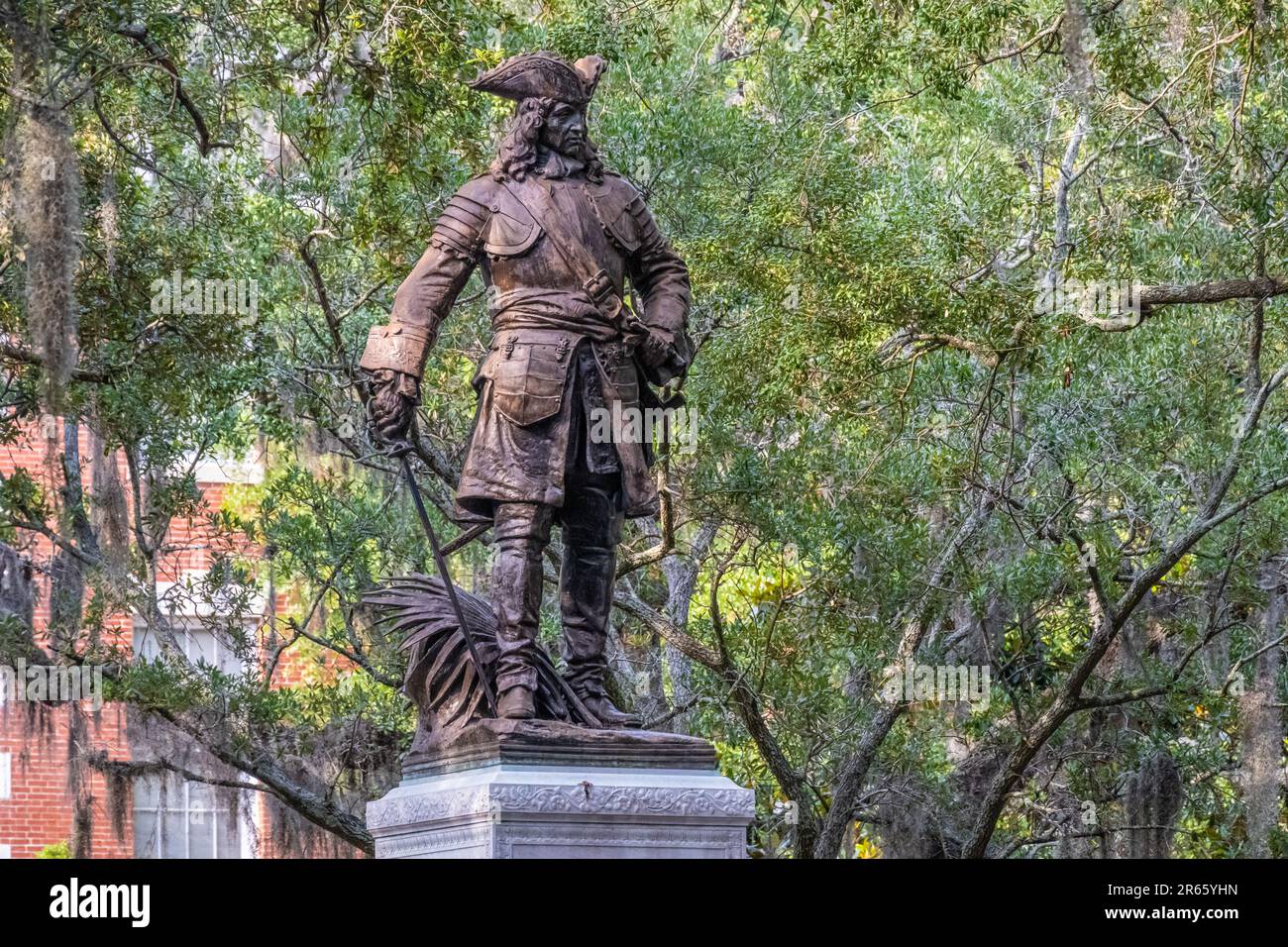 Statue of General James Oglethorpe, founder of the Colony of Georgia, at Chippewa Square in the historical district of Savannah, Georgia. (USA) Stock Photo