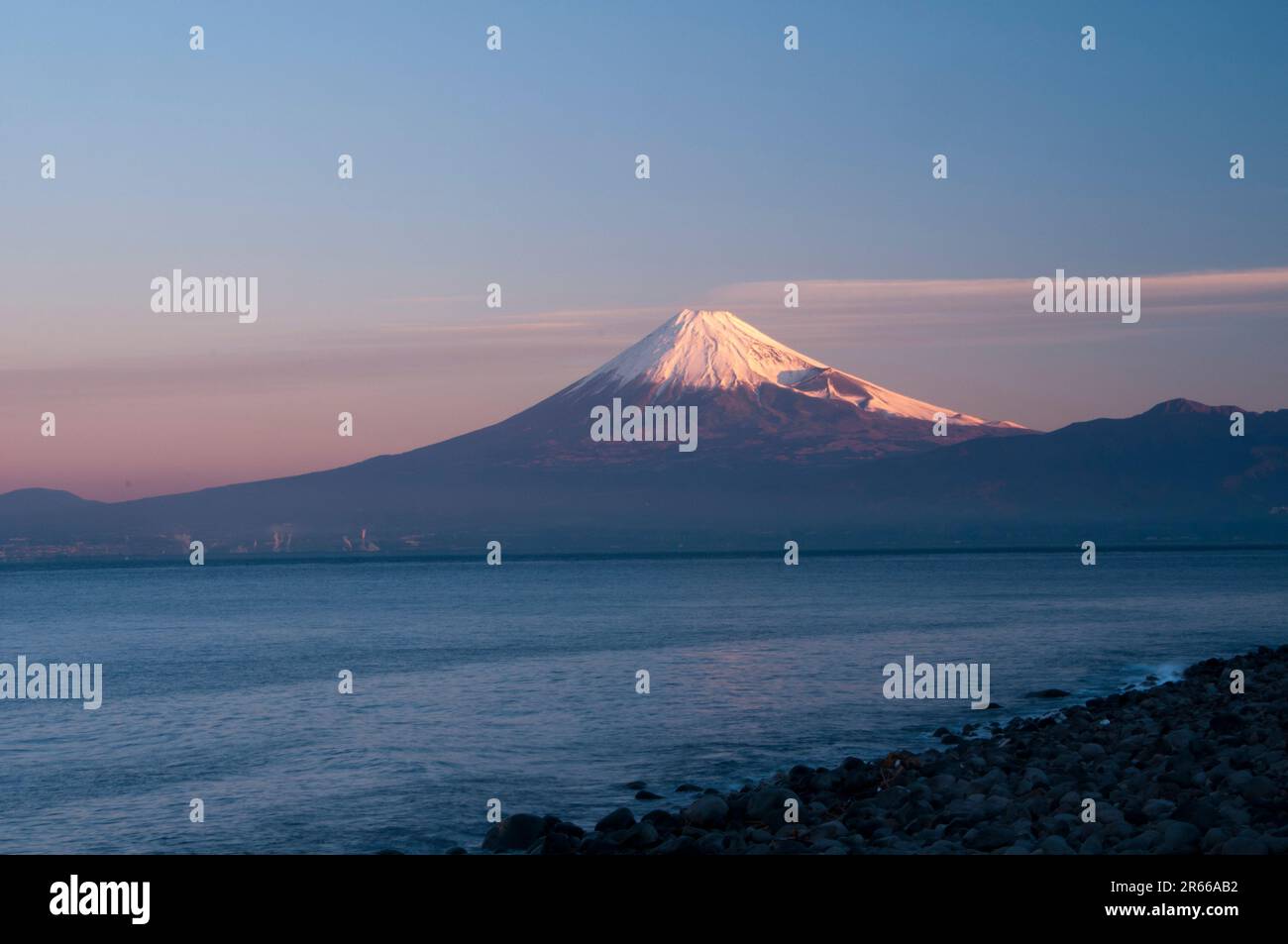 Mt Fuji Sunrise Stock Photo Alamy