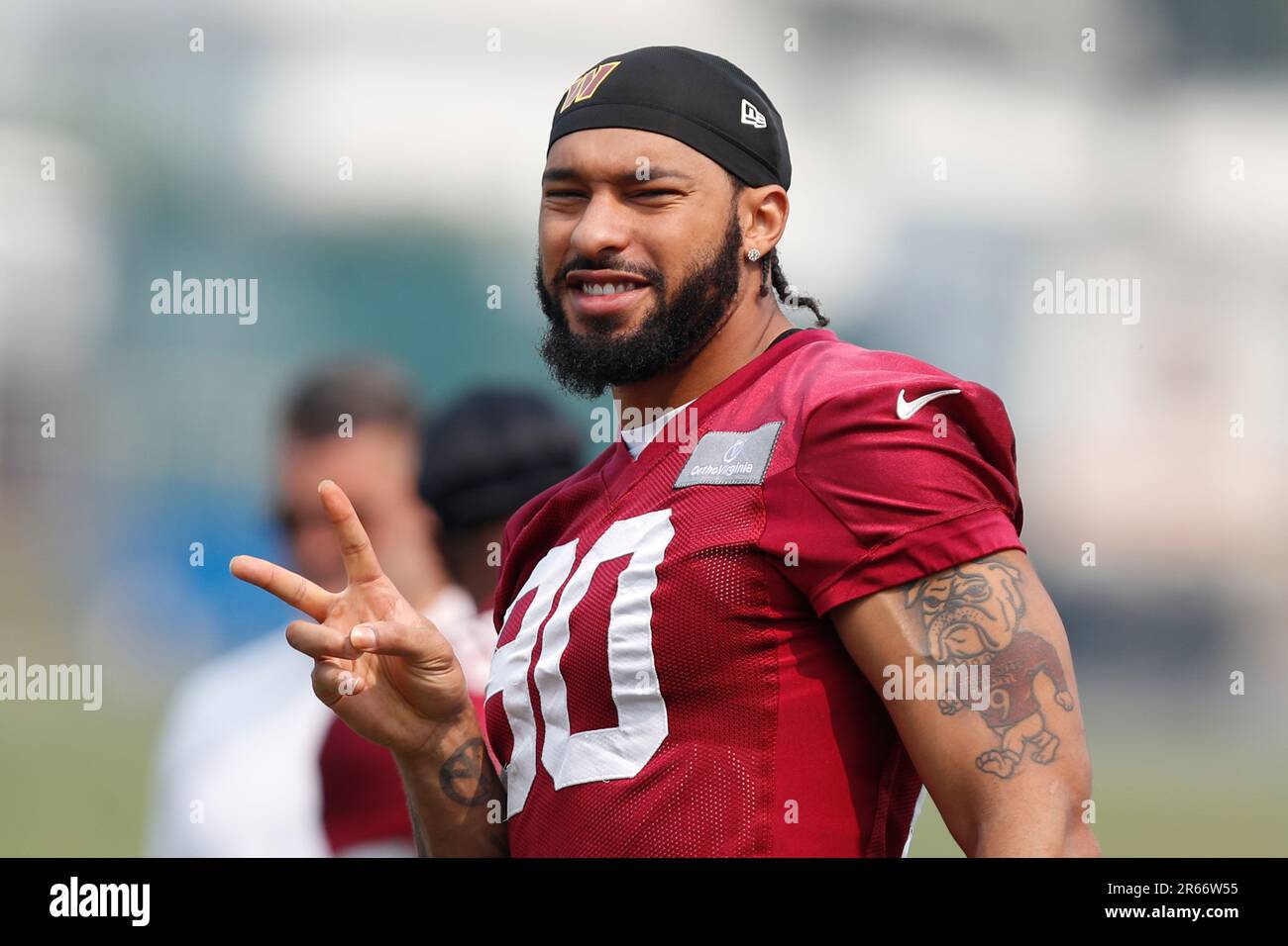 Washington Commanders defensive end Montez Sweat warms up during an NFL  football practice at the team's training facility in Ashburn, Va.,  Wednesday, June 7, 2023.(AP Photo/Luis M. Alvarez Stock Photo - Alamy