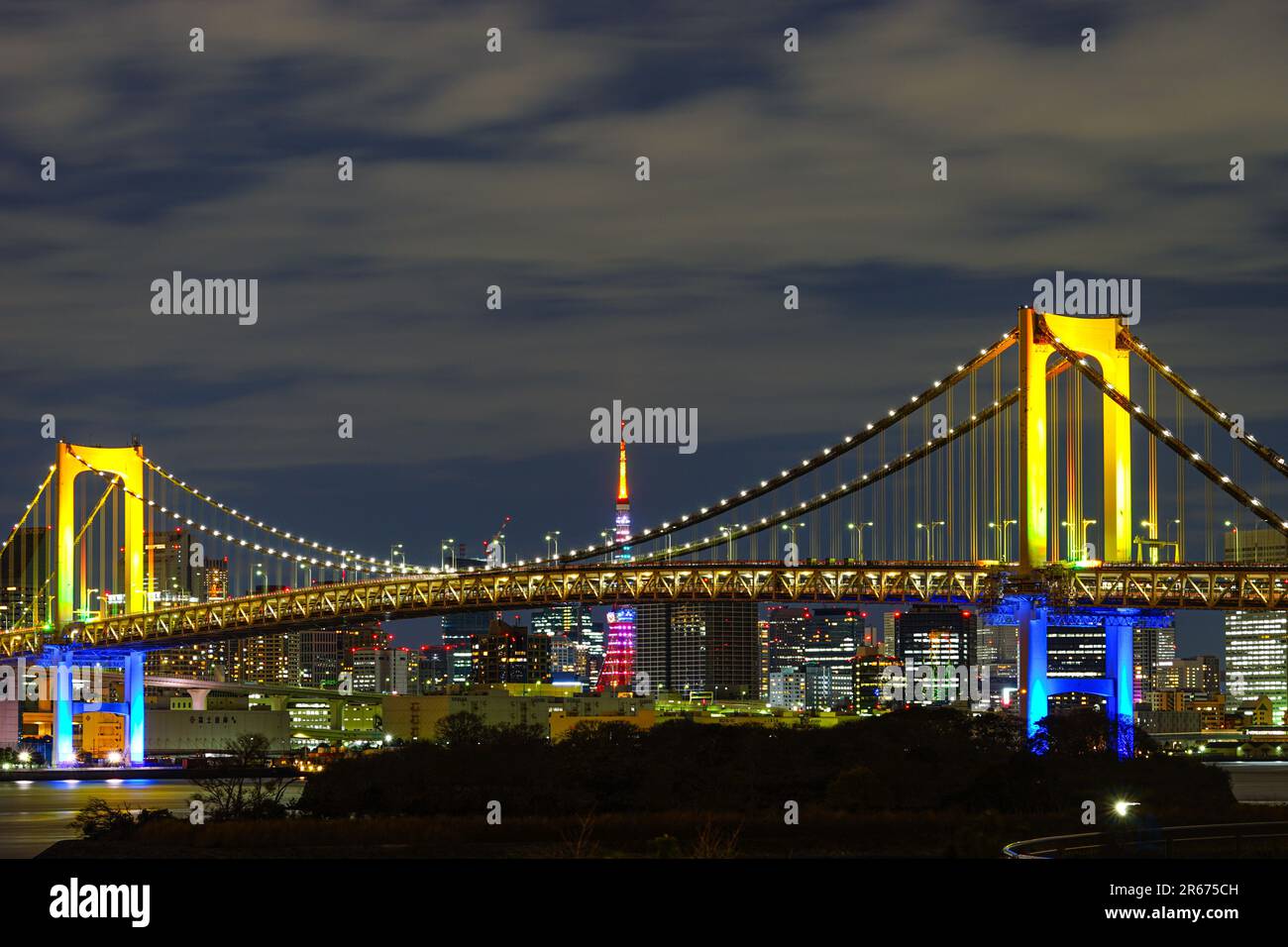 Rainbow Bridge and Tokyo Tower Stock Photo - Alamy