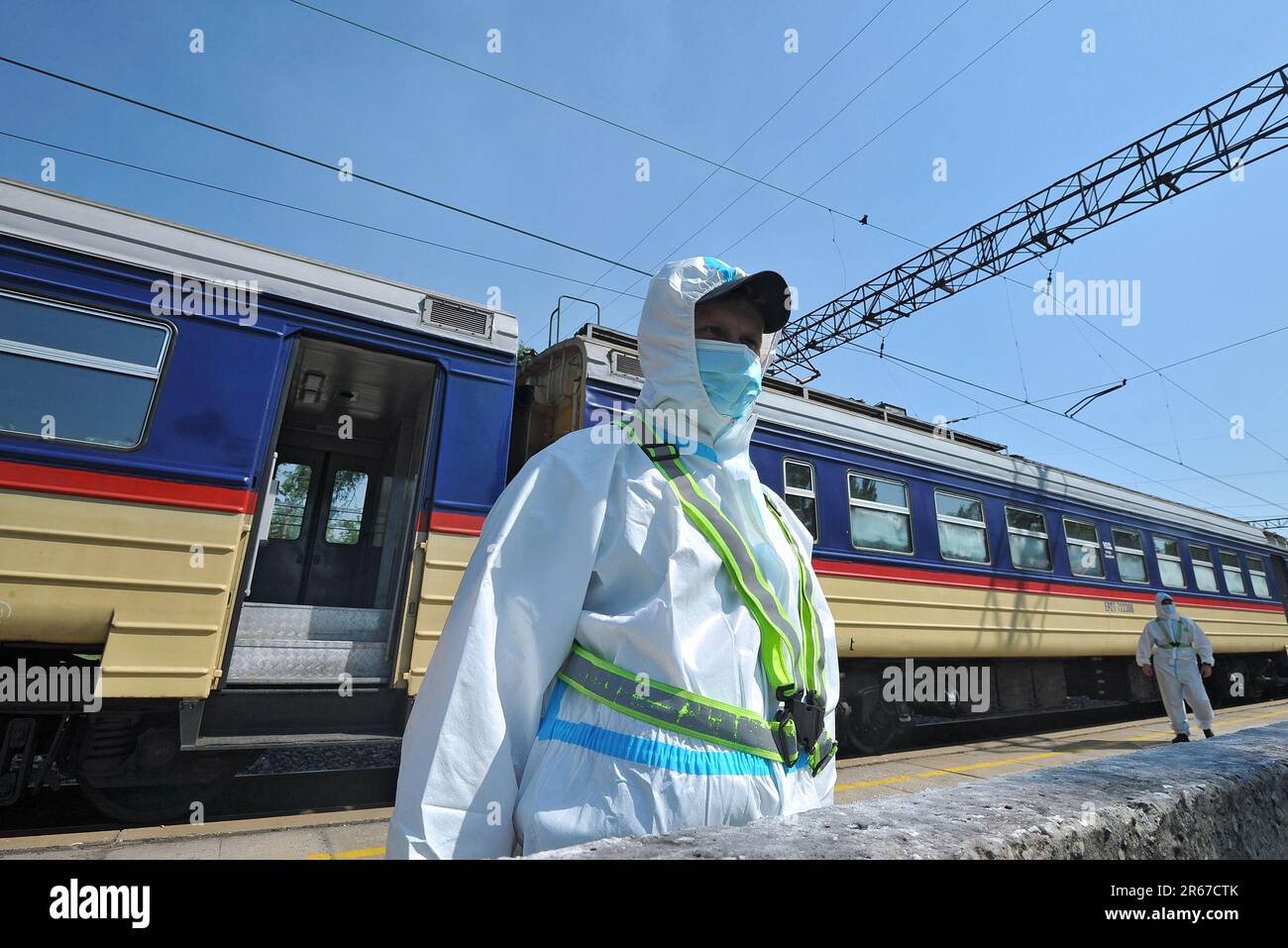 Evacuation train ukraine hi-res stock photography and images - Alamy