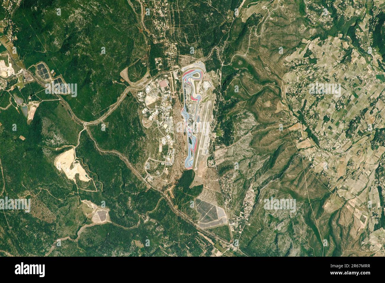 Circuit paul ricard aerial hires stock photography and images Alamy