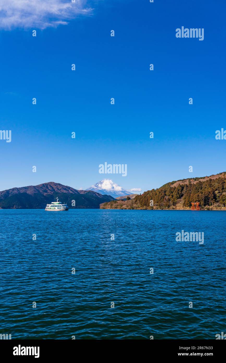 Lake Ashinoko in Winter Stock Photo - Alamy