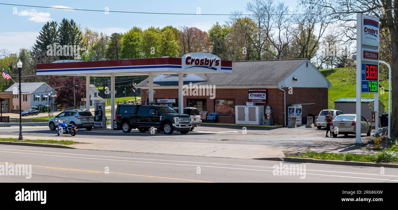 Crosbys gas station hires stock photography and images Alamy