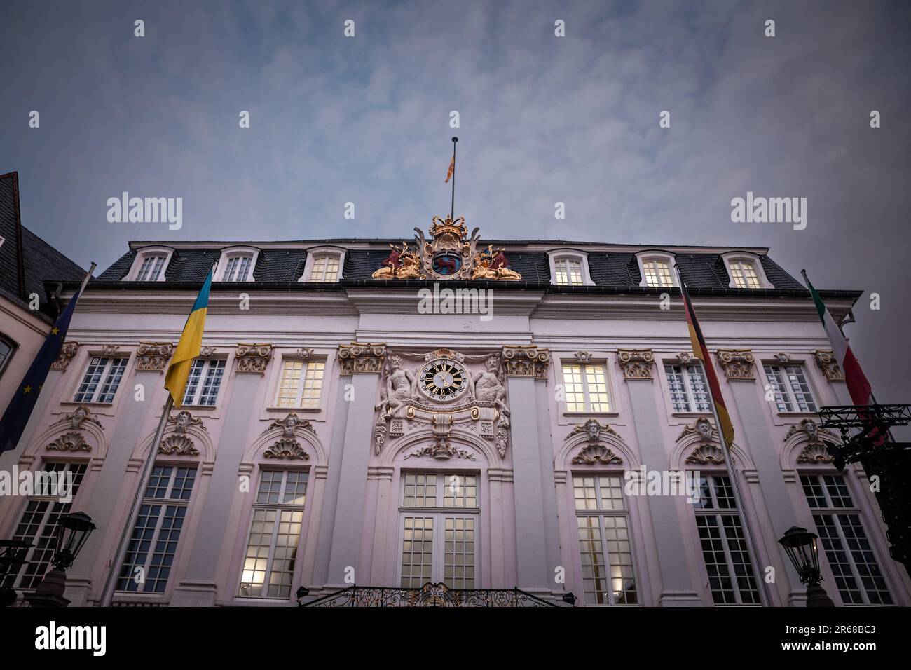 Picture of the facade of altest stadthaus, the former bonn city hall. The Alte Rathaus at Bonner Marktplatz was built between 1737 and 1738 in the Roc Stock Photo